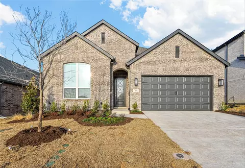 525 Red Barn Dr, Van Alstyne, TX 75495