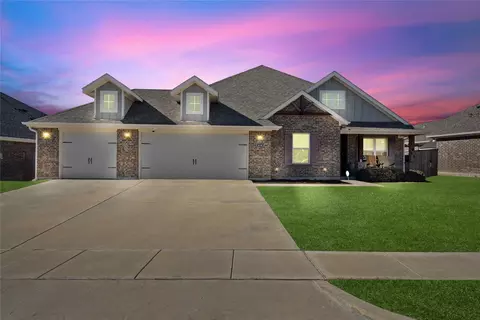4006 Bridle Path Ln, Sanger, TX 76266