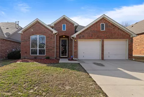 7952 Adobe Dr, Fort Worth, TX 76123