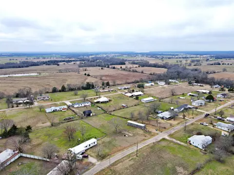 664 Smith Cir, Point, TX 75472 photo 7