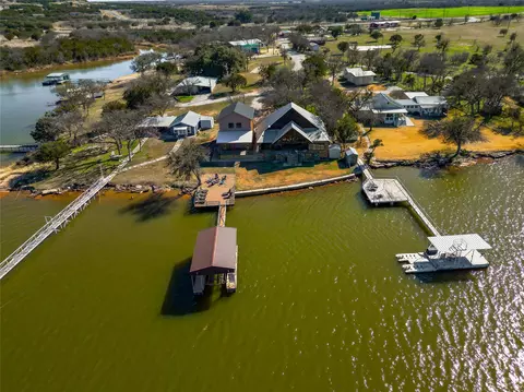 109 Breding Rd, Graford, TX 76449
