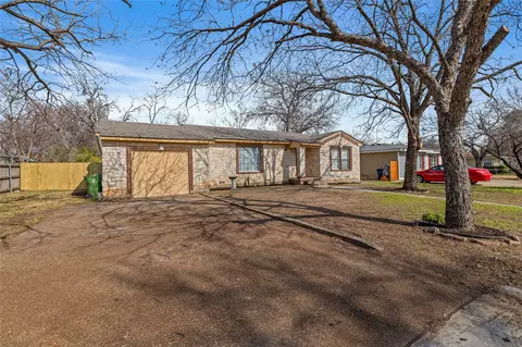 6511 Bridges Ave, Richland Hills, TX 76118