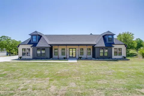 269 Sugartree Cir, Lipan, TX 76462