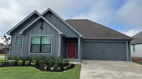 1749 River Bend Rd, Burleson, TX 76028