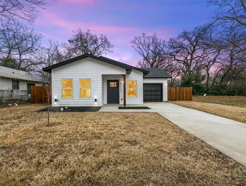 4712 Burma Rd, Dallas, TX 75216