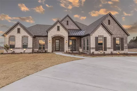 2706 Old Highway 6, Van Alstyne, TX 75495