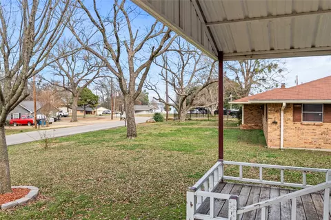 2001 Island Cir, Tool, TX 75143 photo 25