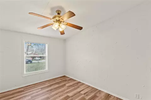 2001 Island Cir, Tool, TX 75143 photo 18