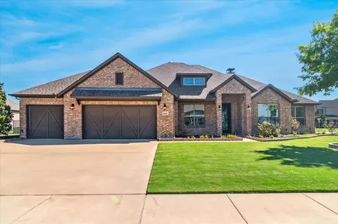 1616 Covered Brg, Gunter, TX 75058