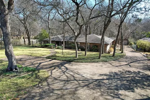 1556 N Cedar Hill Rd, Cedar Hill, TX 75104