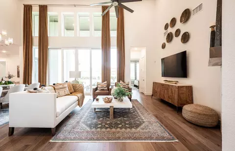 612 Saddle Crest Dr, Aubrey, TX 76227