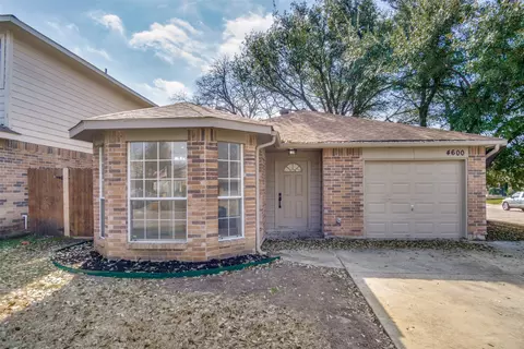 4600 Poppy Dr E, Fort Worth, TX 76137