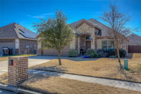 621 Beechwood Dr, Greenville, TX 75402