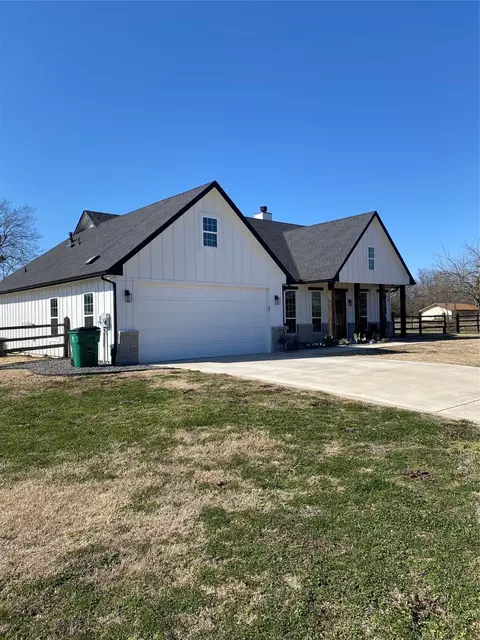 674 County Road 4109, Greenville, TX 75401
