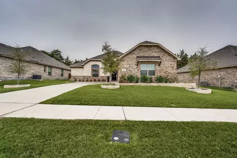4022 Spring Grove Rd, Midlothian, TX 76065