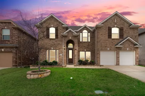 200 Ravenel St, Glenn Heights, TX 75154