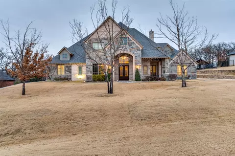 616 Bonnards Peak Rd, Burleson, TX 76028