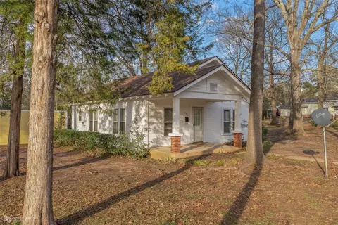 602 E Louisiana Ave, Vivian, LA 71082