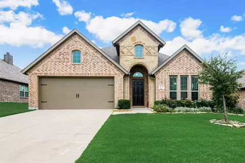 428 Thompson Dr, Van Alstyne, TX 75495