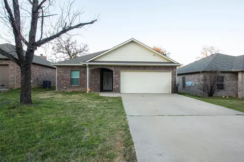 1011 Rice St, Denison, TX 75020