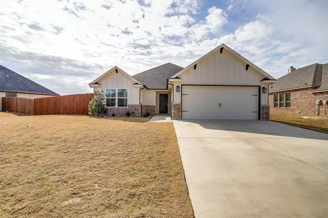203 Harp Ave, Godley, TX 76044