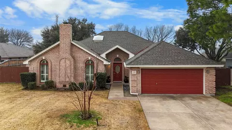 108 Creek Courts Dr, Trophy Club, TX 76262