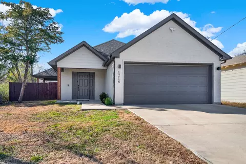 1218 Sayle St, Greenville, TX 75401