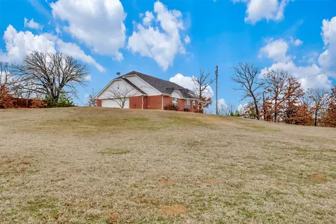 32 Brink Dr, Denison, TX 75021