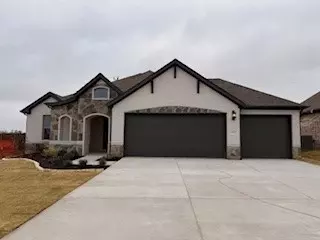 1992 Daybreak Dr, Alvarado, TX 76009