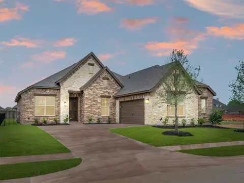 317 Bowrider Ln, Granbury, TX 76049