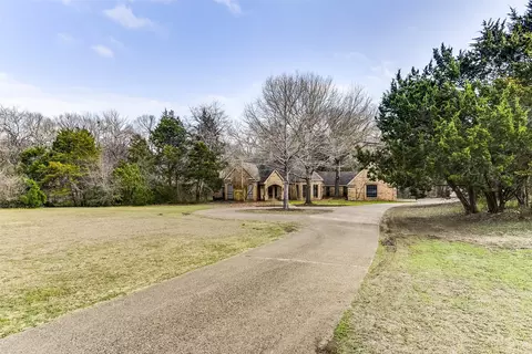 329 Willow Creek Ln, Ovilla, TX 75154