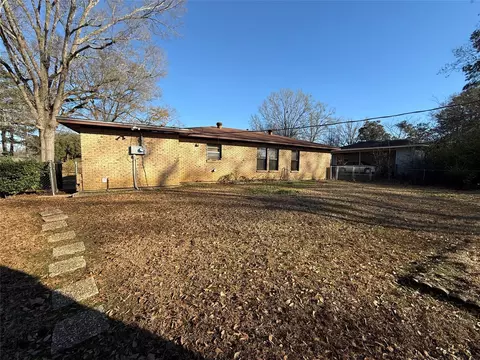 Exterior - 1306 4th St SE, Springhill, LA 71075 photo 3 of 4