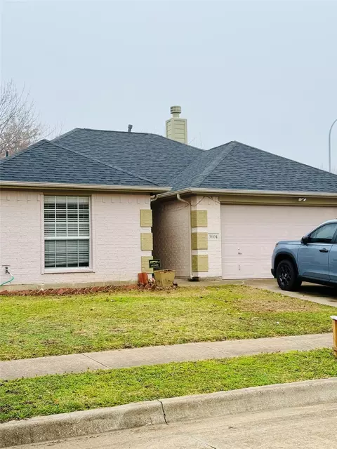 5604 Hawkshaw Ct, Fort Worth, TX 76137