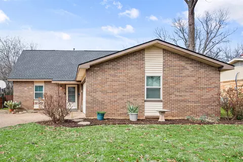 1829 Larkspur Dr, Arlington, TX 76013