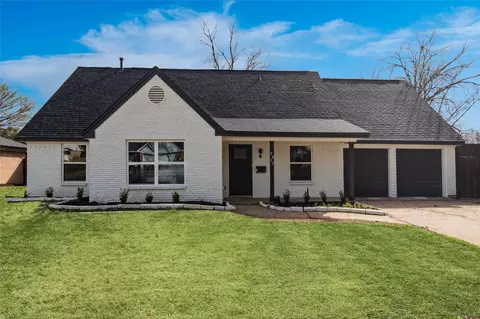 2812 Bay Meadows Cir, Farmers Branch, TX 75234