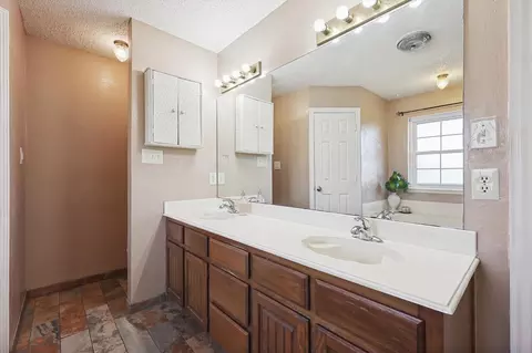 3219 Prancer St, Lancaster, TX 75146 photo 16