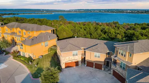 7325 Venice Dr #1, Grand Prairie, TX 75054