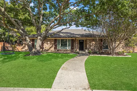 1824 Greenway Dr, Plano, TX 75075