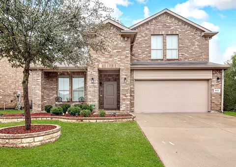 920 Meadow Scape Dr, Burleson, TX 76028