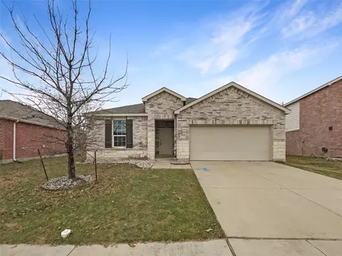 1637 Megan Creek Dr, Little Elm, TX 75068