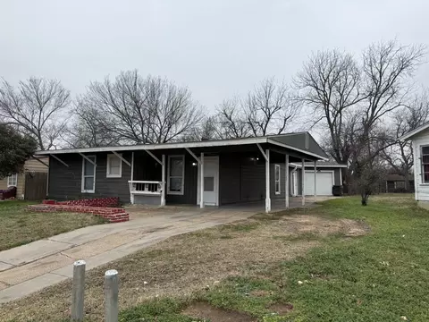 2908 Pate Dr, Fort Worth, TX 76105