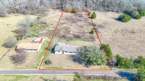 163 Fcr 351, Buffalo, TX 75831