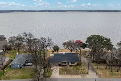18561 Marina Dr, Kemp, TX 75143