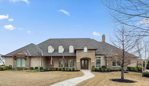 216 Kate Ct, Lantana, TX 76226