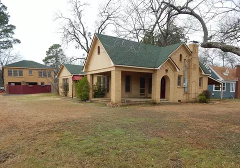 725 S Davis St, Sulphur Springs, TX 75482