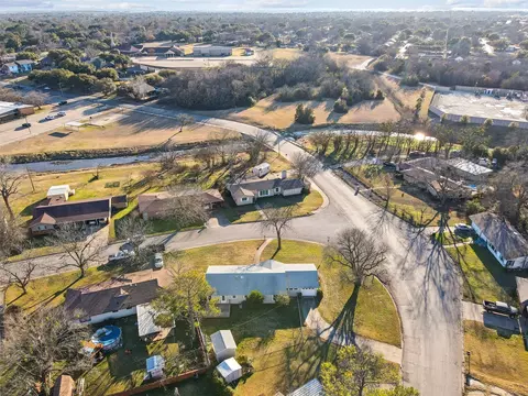 View/Area - 214 Circle Dr, Cleburne, TX 76033 photo 4 of 4