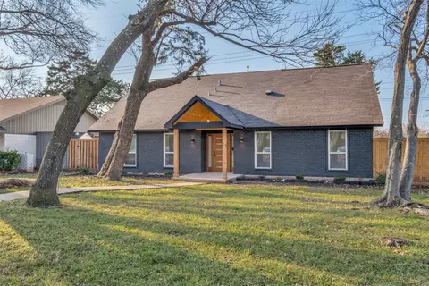 3740 Kiestcrest Dr, Dallas, TX 75233