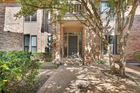 10744 Park Village Pl #D, Dallas, TX 75230