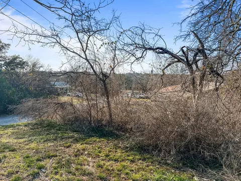 543 E Crews, Hamilton, TX 76531 photo 9