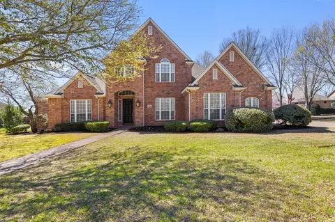 521 Stonebury Dr, Southlake, TX 76092